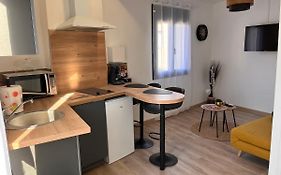 Studio cosy entièrement neuf, arrivée autonome